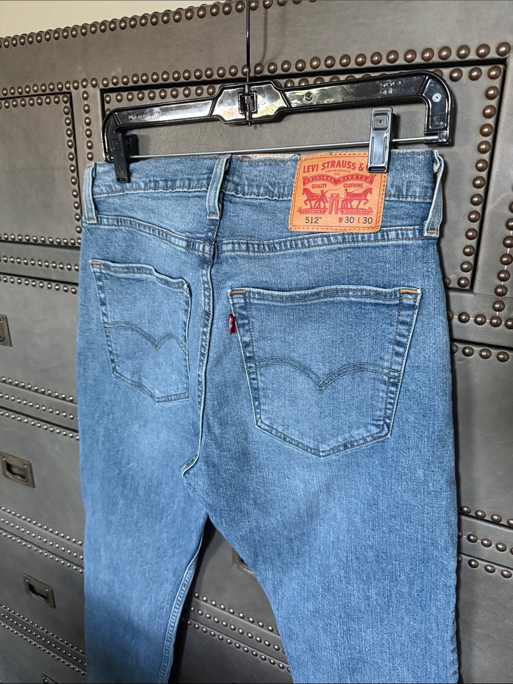 Levi's Men's Straight Jeans in Medium Blue Denim